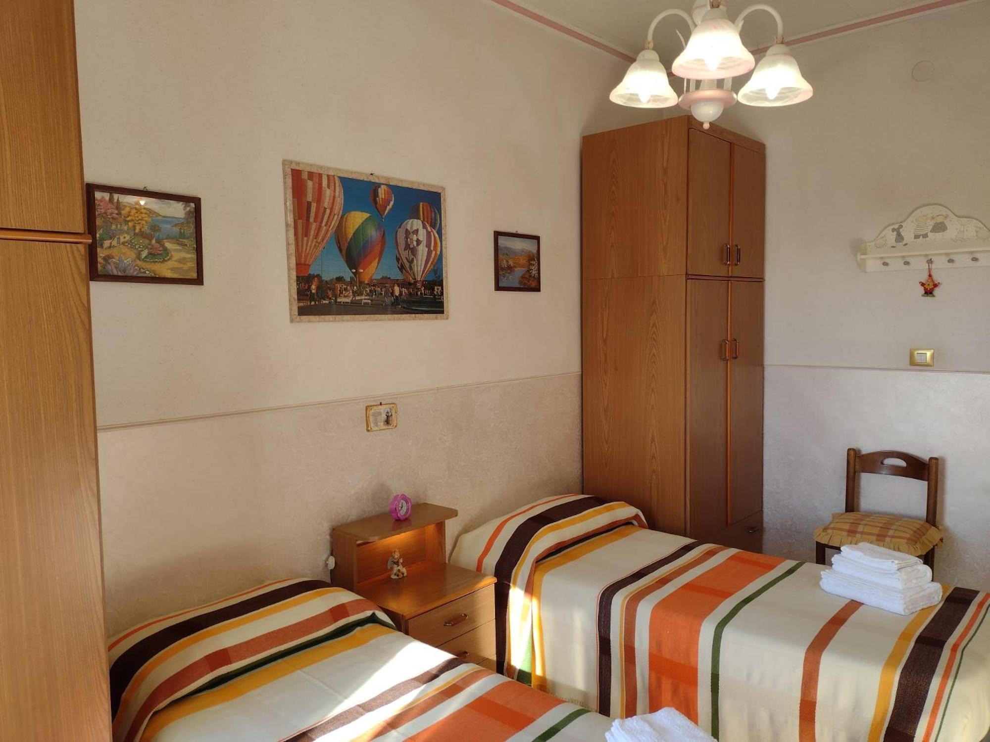 Le Rondini Apartment Trani Exterior photo